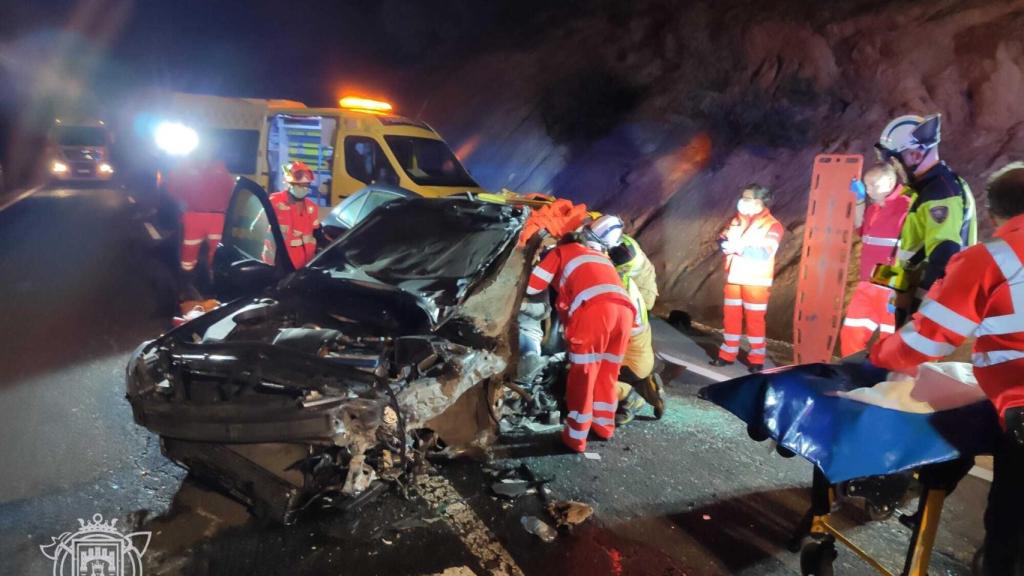 Dos heridos por una colisión de dos turismos en la N-627 en Basconcillos del Tozo