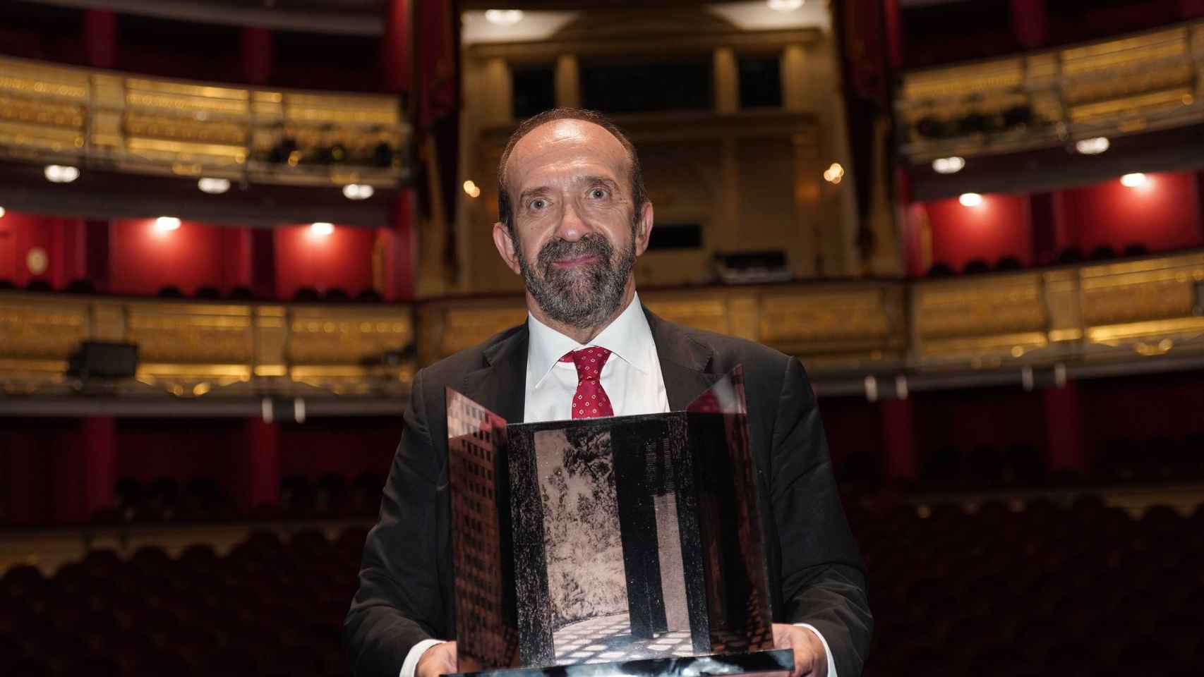 Dr. Santiago Moreno, presidente del comité médico del Teatro Real.