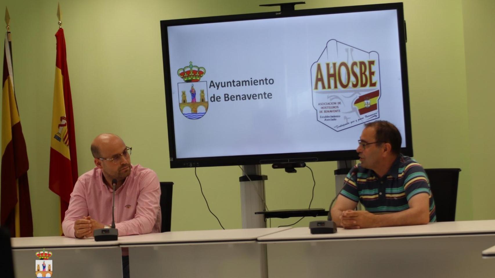Imagen de la rueda de prensa celebrada este lunes en Benavente.