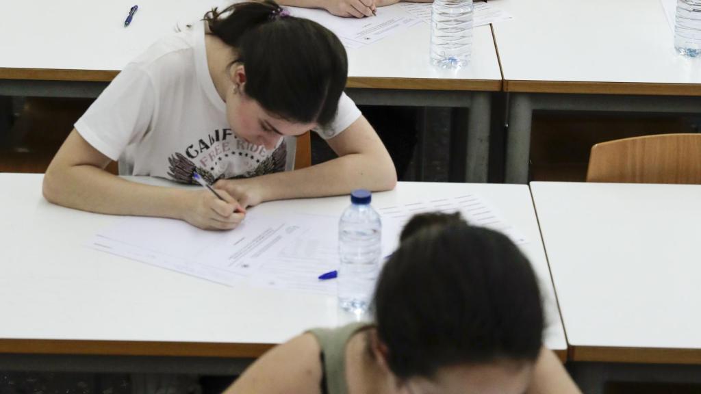 Las Pruebas de Acceso a la Universidad se han abierto este martes en la Comunidad Valenciana.