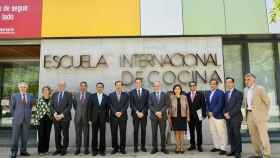 Conrado Íscar acompaña al presidente de la Cámara de Valladolid en el encuentro con cinco embajadores de la zona ASEAN