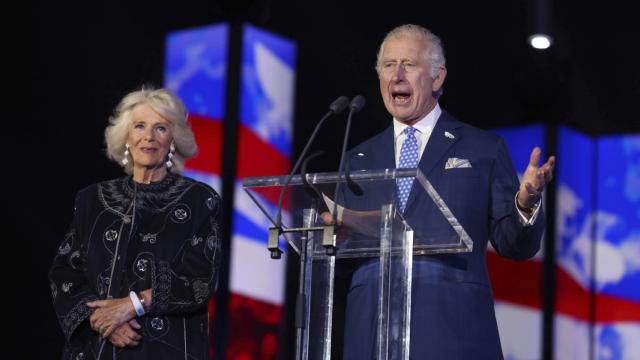 La duquesa de Cornualles y su marido en el concierto del Jubileo de Isabel II.