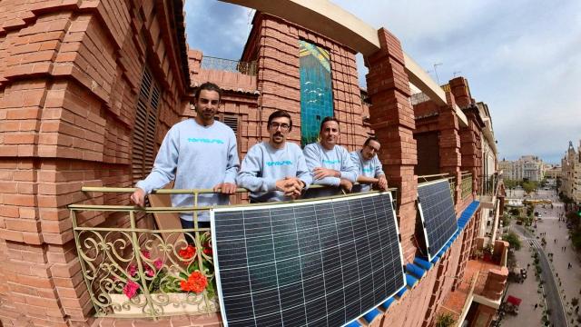 Equipo de Tornasol Energy (de izquierda a derecha): Guillermo, Vicente, Santiago, Javier.