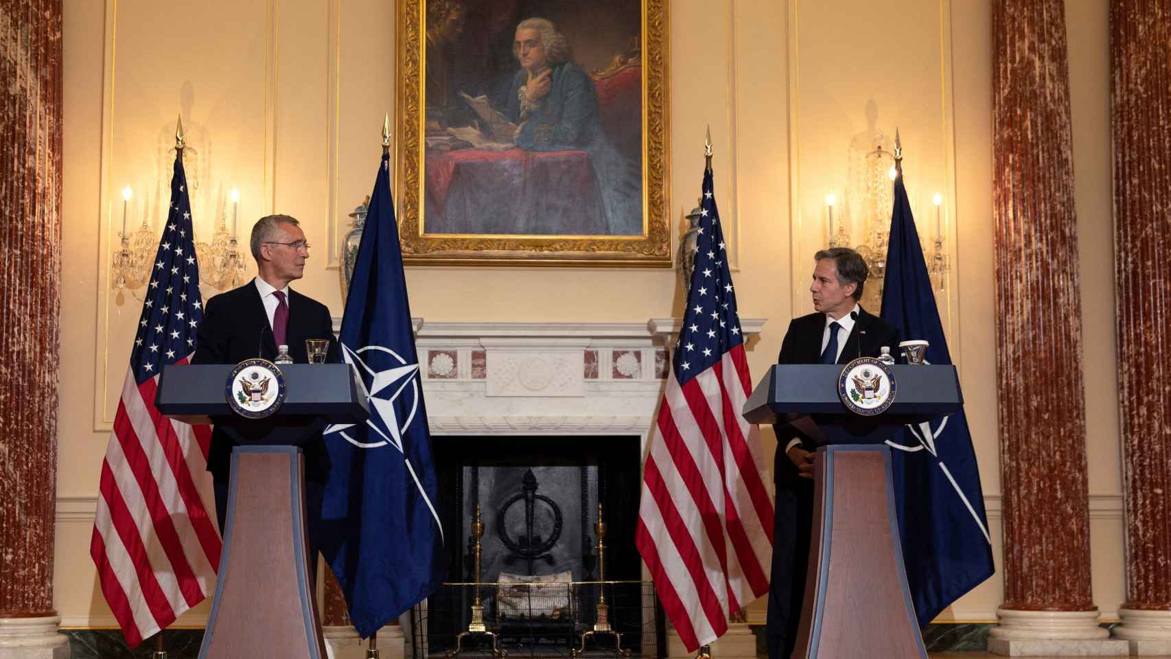 El secretario de Estado americano, Antony Blinken, recibe al secretario general de la OTAN, Jens Stoltenberg.