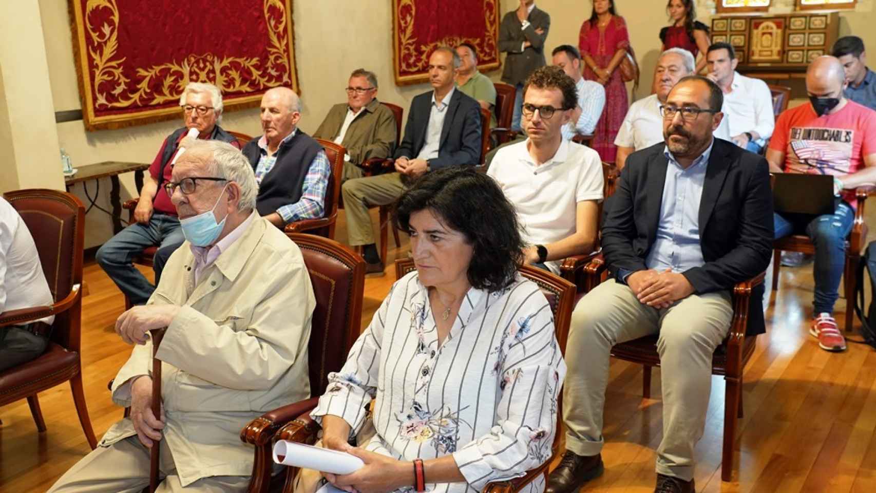 La sala de la Diputación de Valladolid abarrotada en la presentación de los Coloquios taurinos