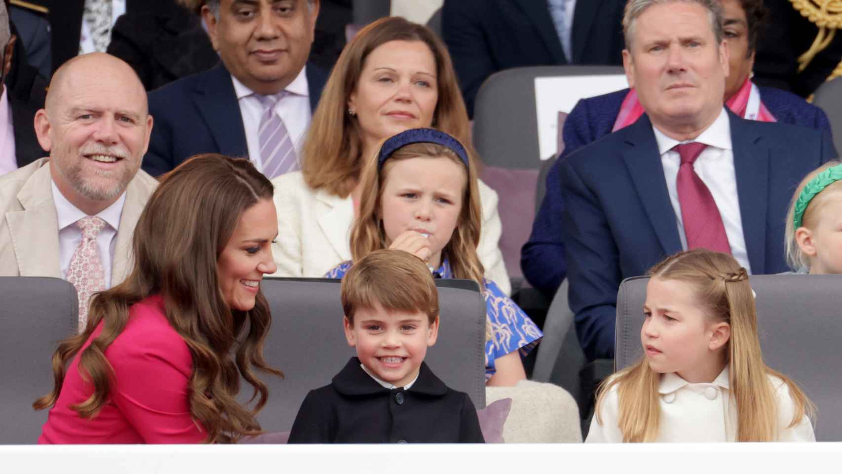 Kate Middleton este fin de semana junto a sus dos hijos pequeños, vestidos de Amaia Kids.