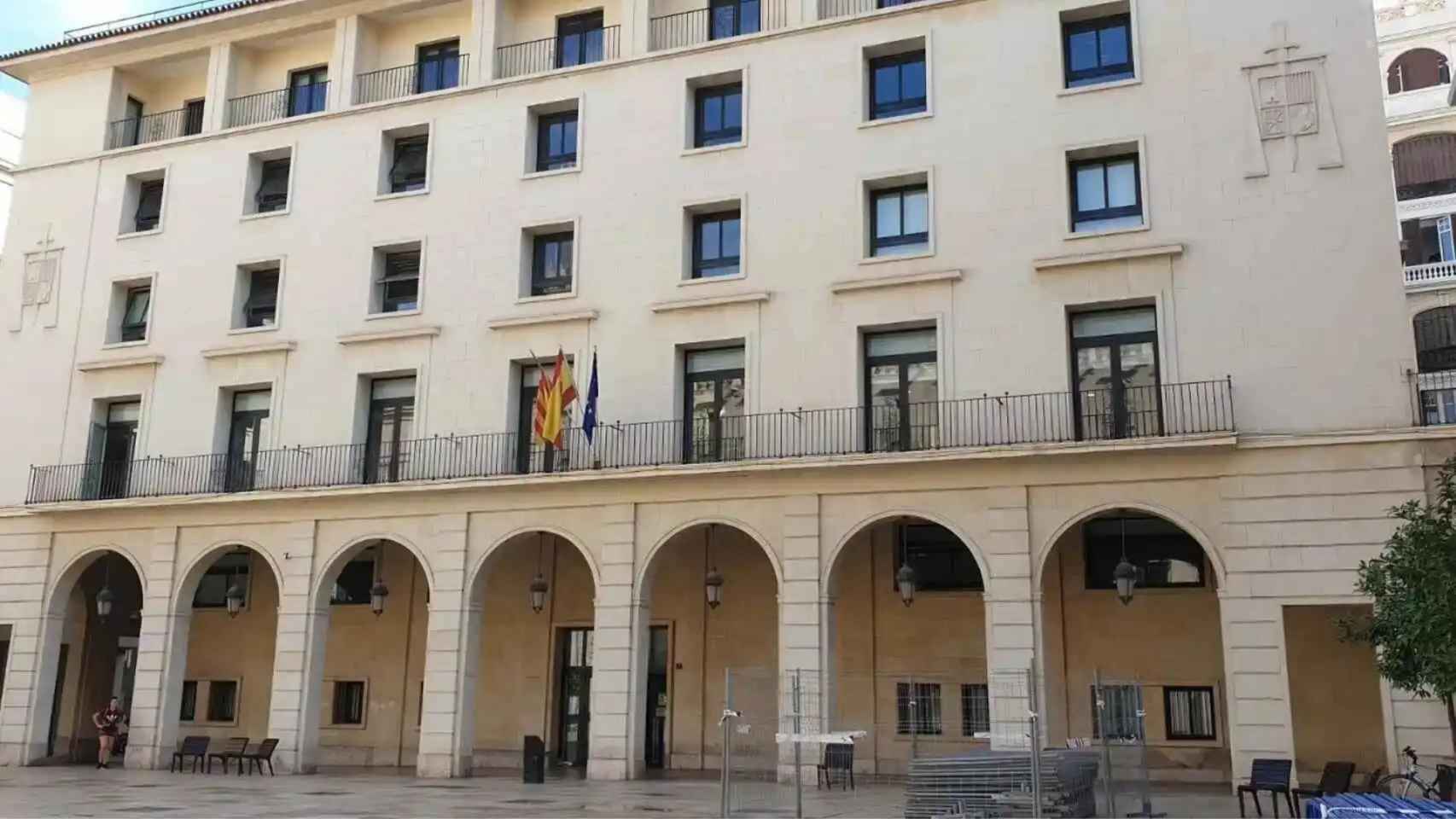 Fachada de la Audiencia Provincial de Alicante.