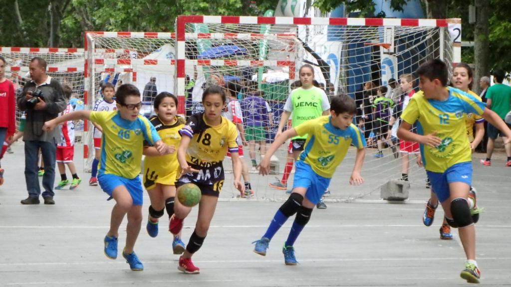 El balonmano sale a la calle en Valladolid. Fotografía Federación de Balonmano de Castilla y León