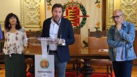 El alcalde de Valladolid, Óscar Puente, en la rueda de prensa celebrada este jueves en el Ayuntamiento.