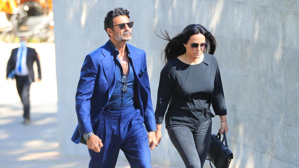 ÓScar Higares y su esposa