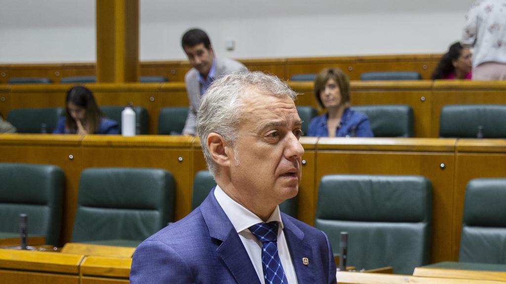 El lendakari Iñigo Urkullu y el portavoz del PNV Joseba Egibar en el Parlamento Vasco.