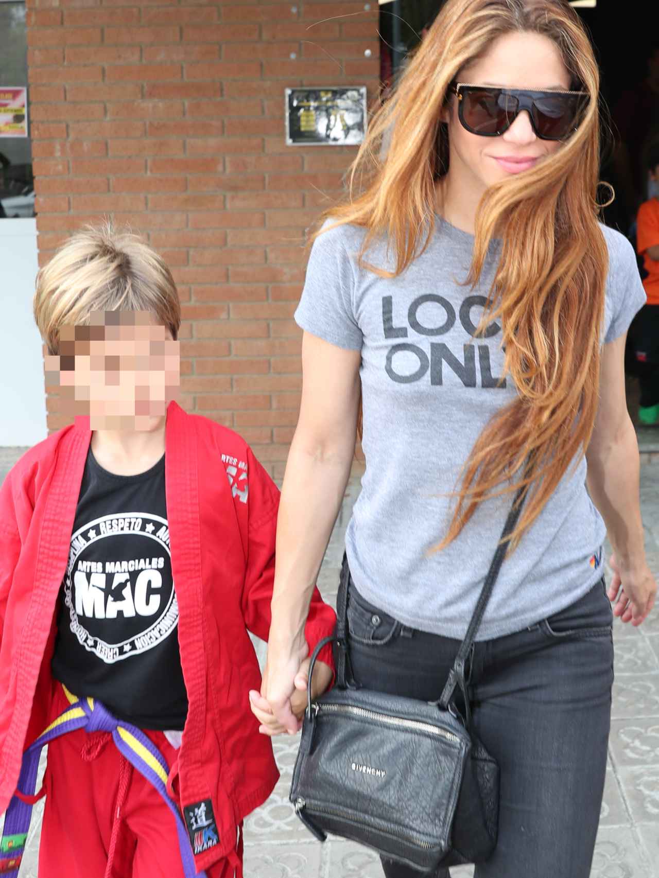 Shakira, este miércoles 8 de junio, recogiendo a su hijo Sasha de sus extraescolares..