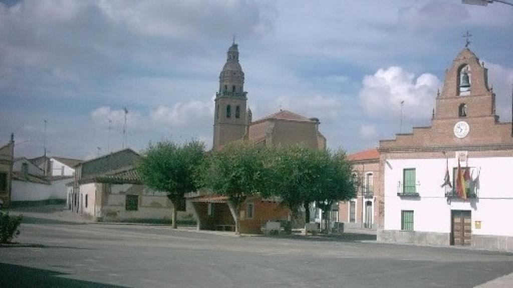 Iglesia y Ayuntamiento de Palaciosrubios