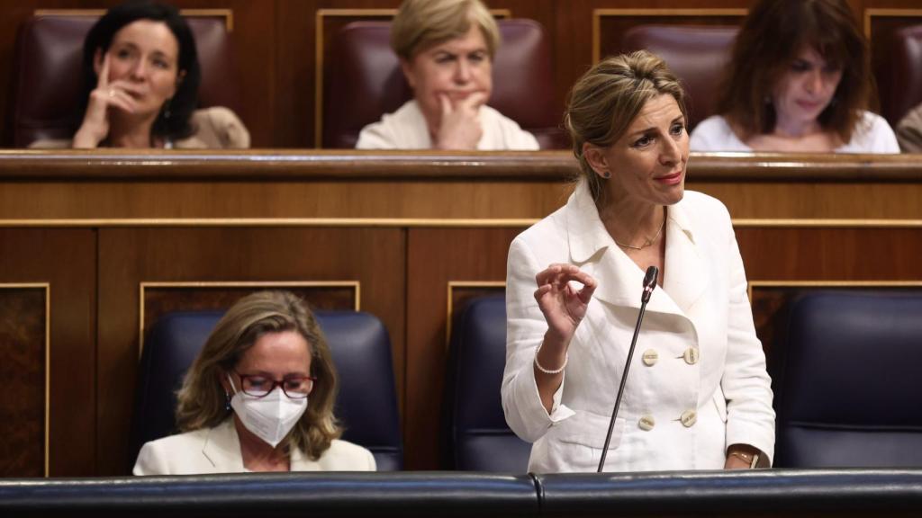 La vicepresidenta segunda del Gobierno y ministra de Trabajo, Yolanda Díaz, en el Congreso de los Diputados,