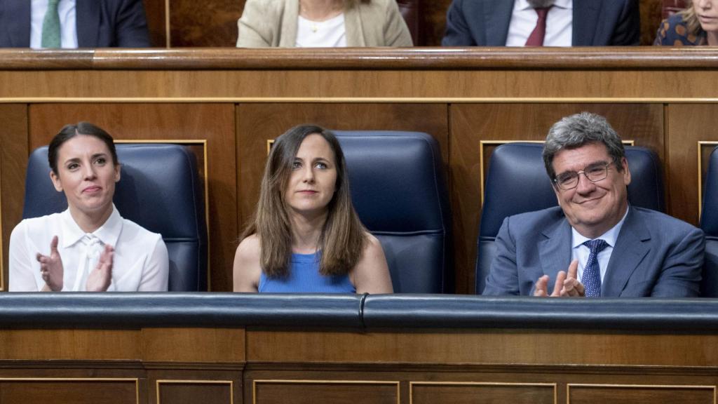 Irene Montero, Ione Belarra y José Luis Escrivá, en el Congreso.