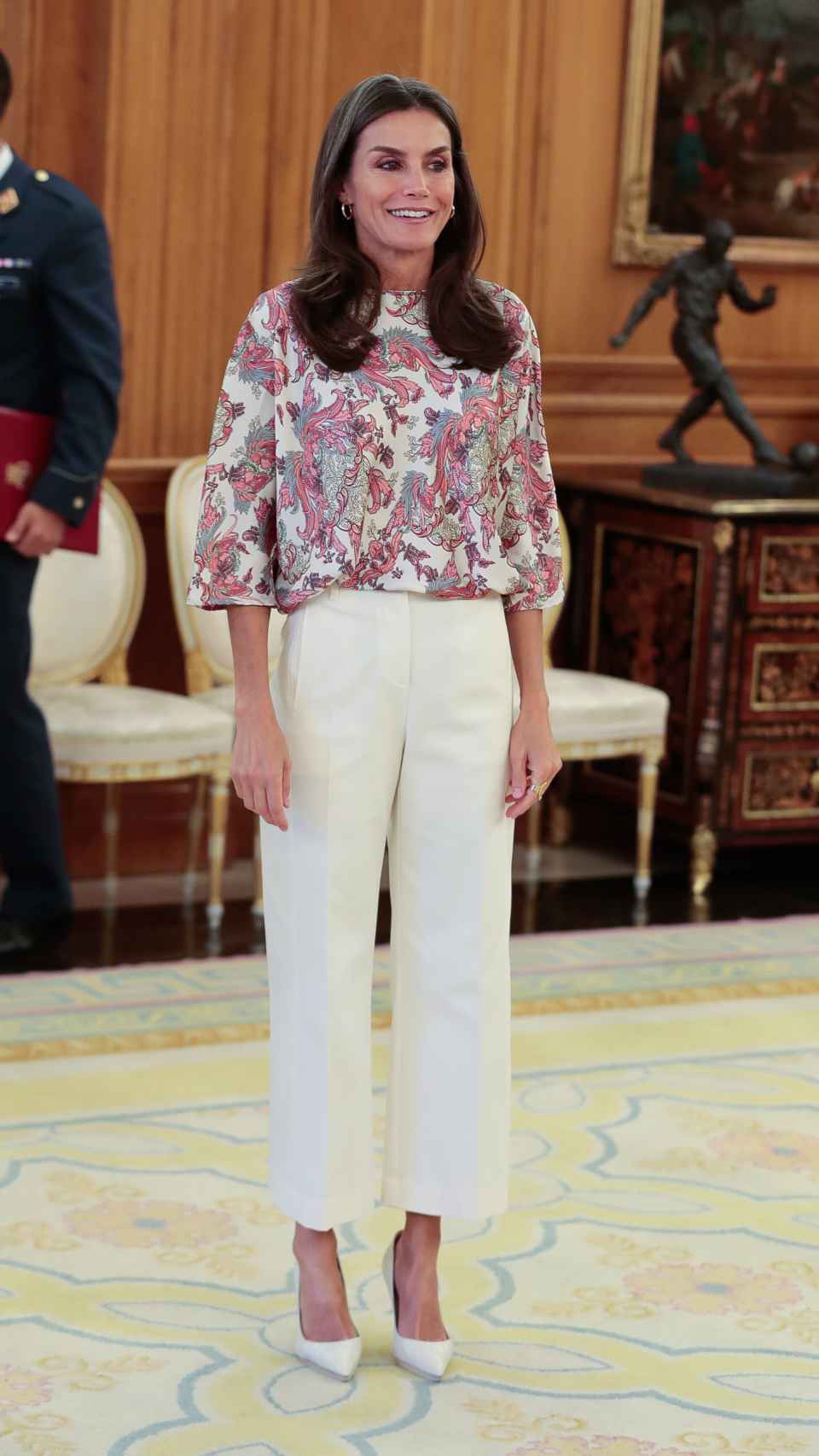 El 'outfit' que ha escogido la Reina para su audiencia de este viernes 10 de junio en la Zarzuela.