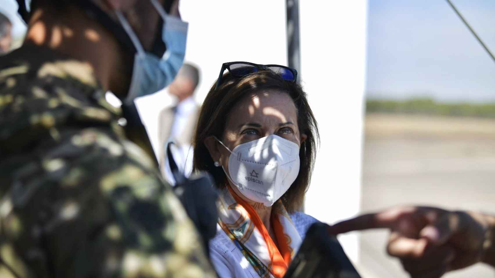 Satisfacción de la ministra con el trabajo del Batallón de Helicópteros de Almagro