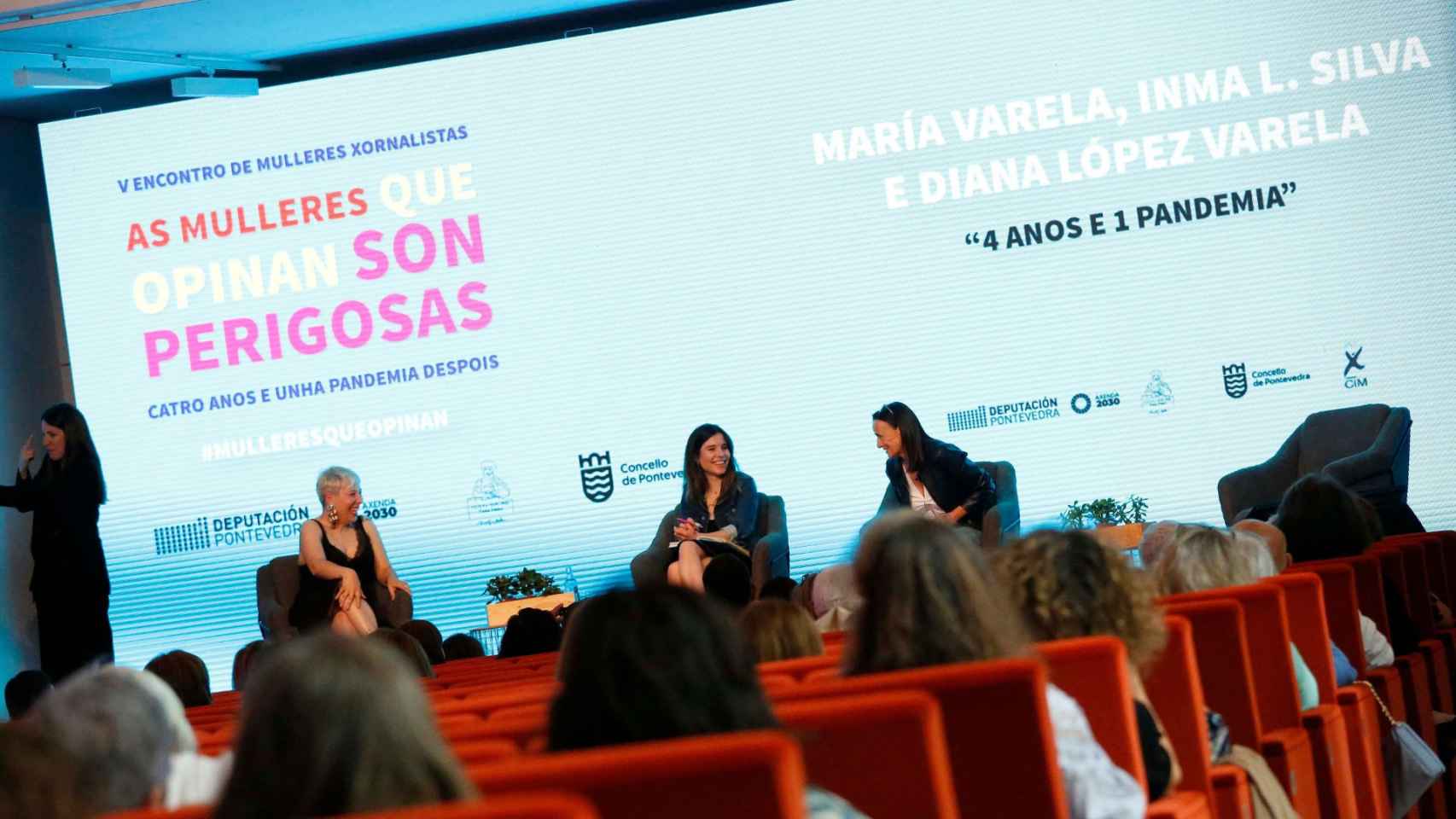 Diana López, María Varela e Inma López en el encuentro.