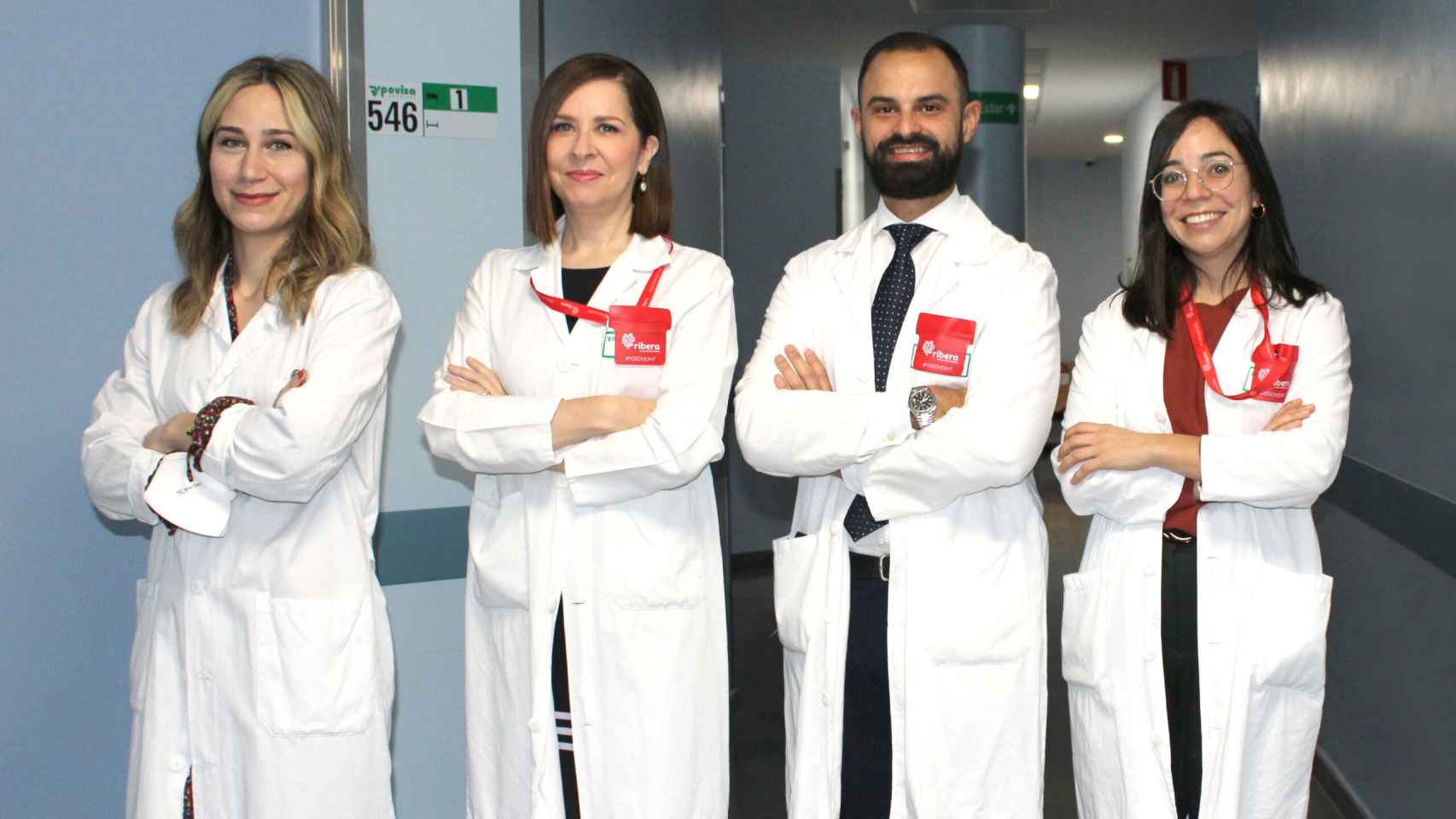 Beatriz Postigo, Marga Arnáiz, Adrián Fernández y Uxía Blanco, cirujanos de la Unidad de Medicina Estética.
