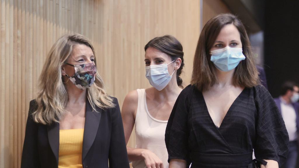 Yolanda Díaz, Irene Montero e Ione Belarra, en un encuentro de grupo parlamentario de Unidas Podemos.