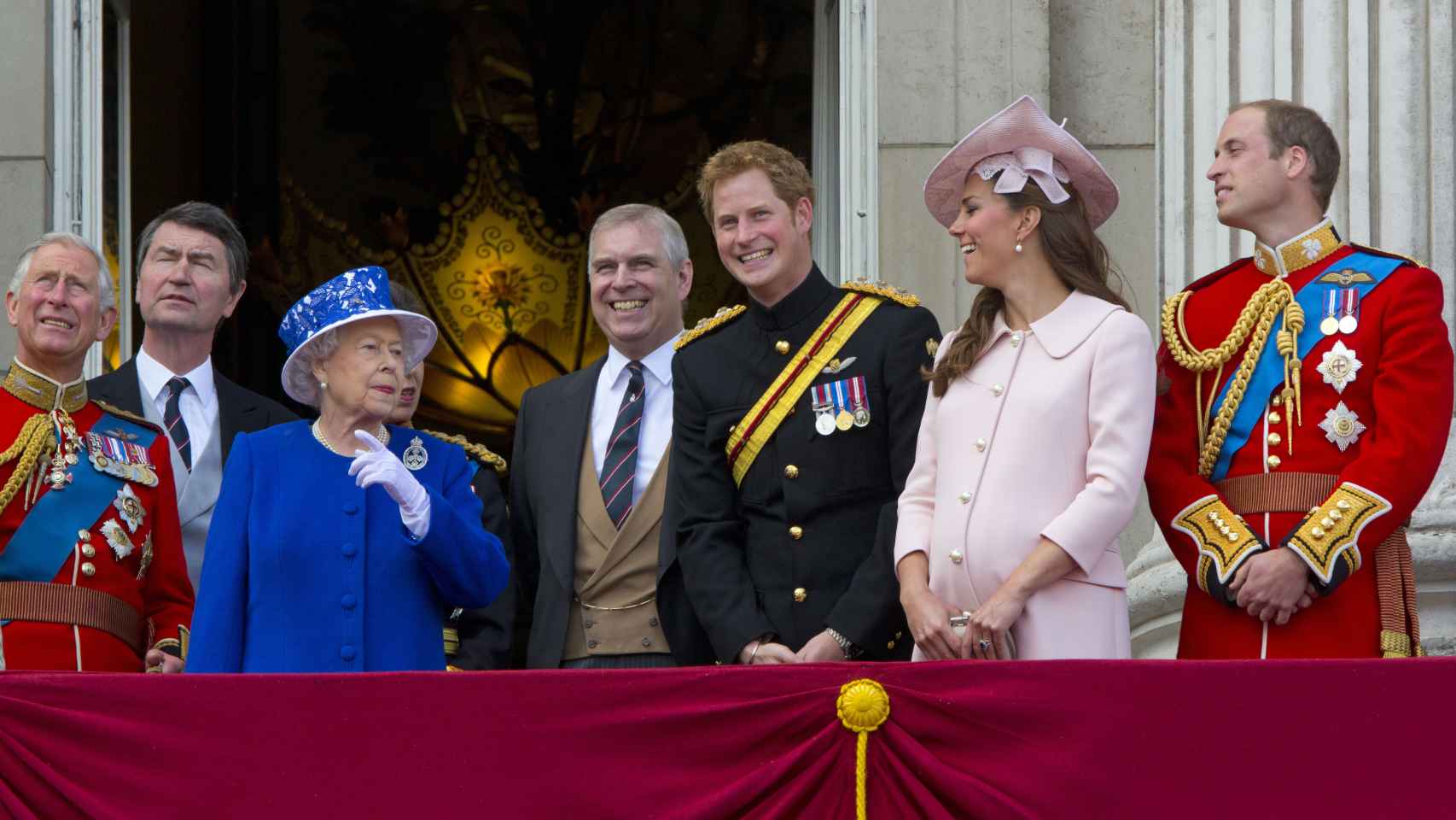 La Familia Real en el balcón del palacio de Buckingham en 2013.