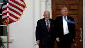 Donald Trump junto a Rudolph Giuliani en una imagen de 2016 en Nueva Jersey.