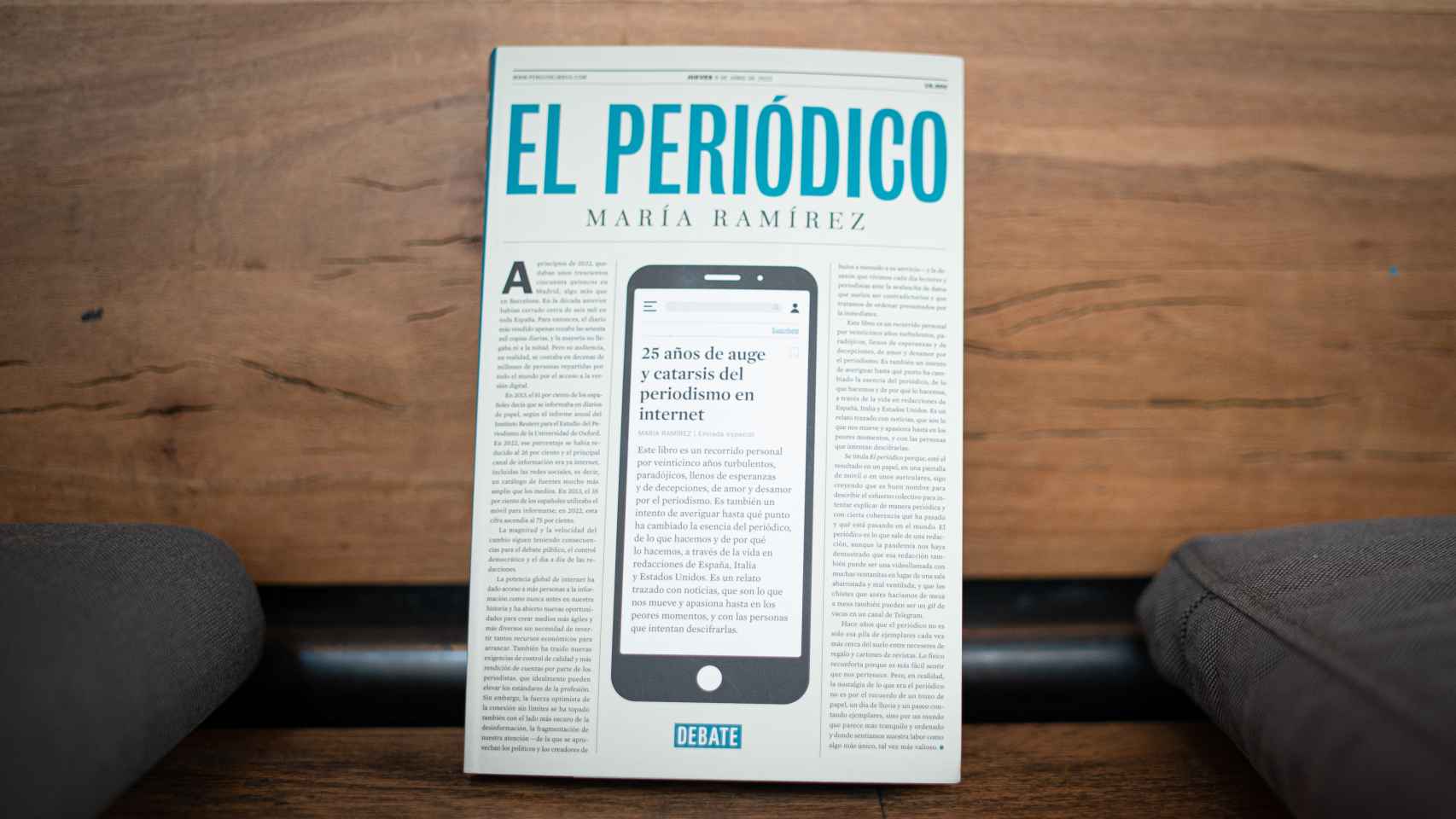 'El Periódico' (Debate, 2022) es el último libro de María Ramírez.