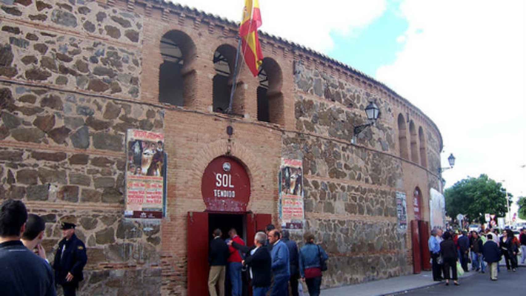Los exteriores de la plaza de toros de Toledo.