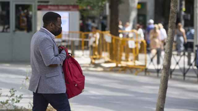 El marinero Samuel Kwesi tras testificar en la Audiencia Nacional.