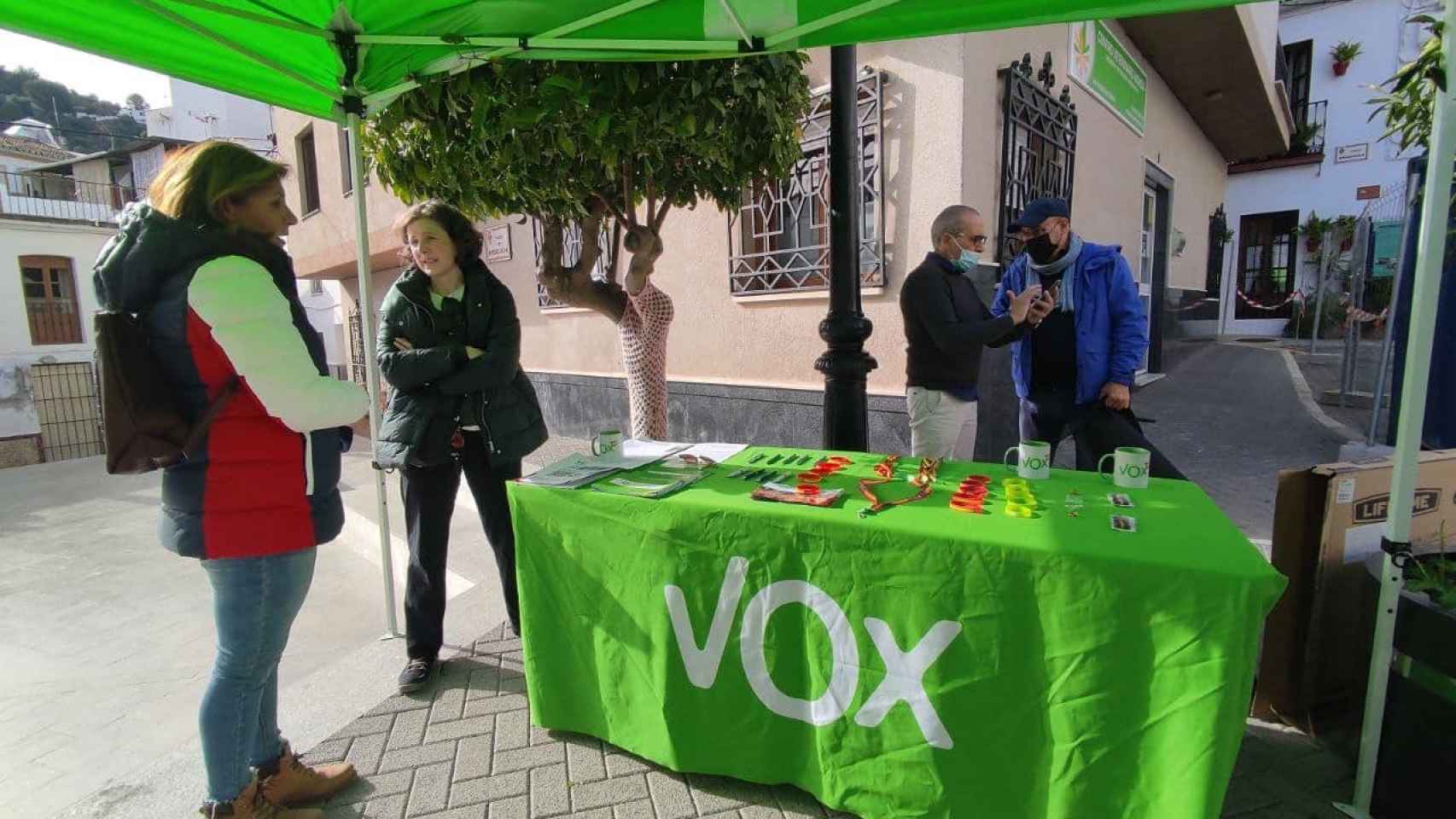 Una mesa informativa de Vox, en Málaga, el pasado 30 de enero.