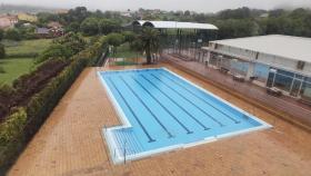La piscina municipal de Carral (A Coruña).
