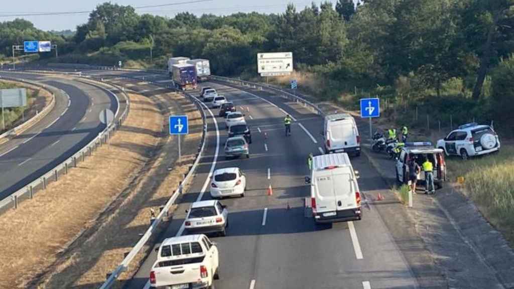 Control de la Guardia Civil de Ourense en la Autovía A-52.SOCIEDAD ESPAÑA EUROPA GALICIAGUARDIA CIVIL