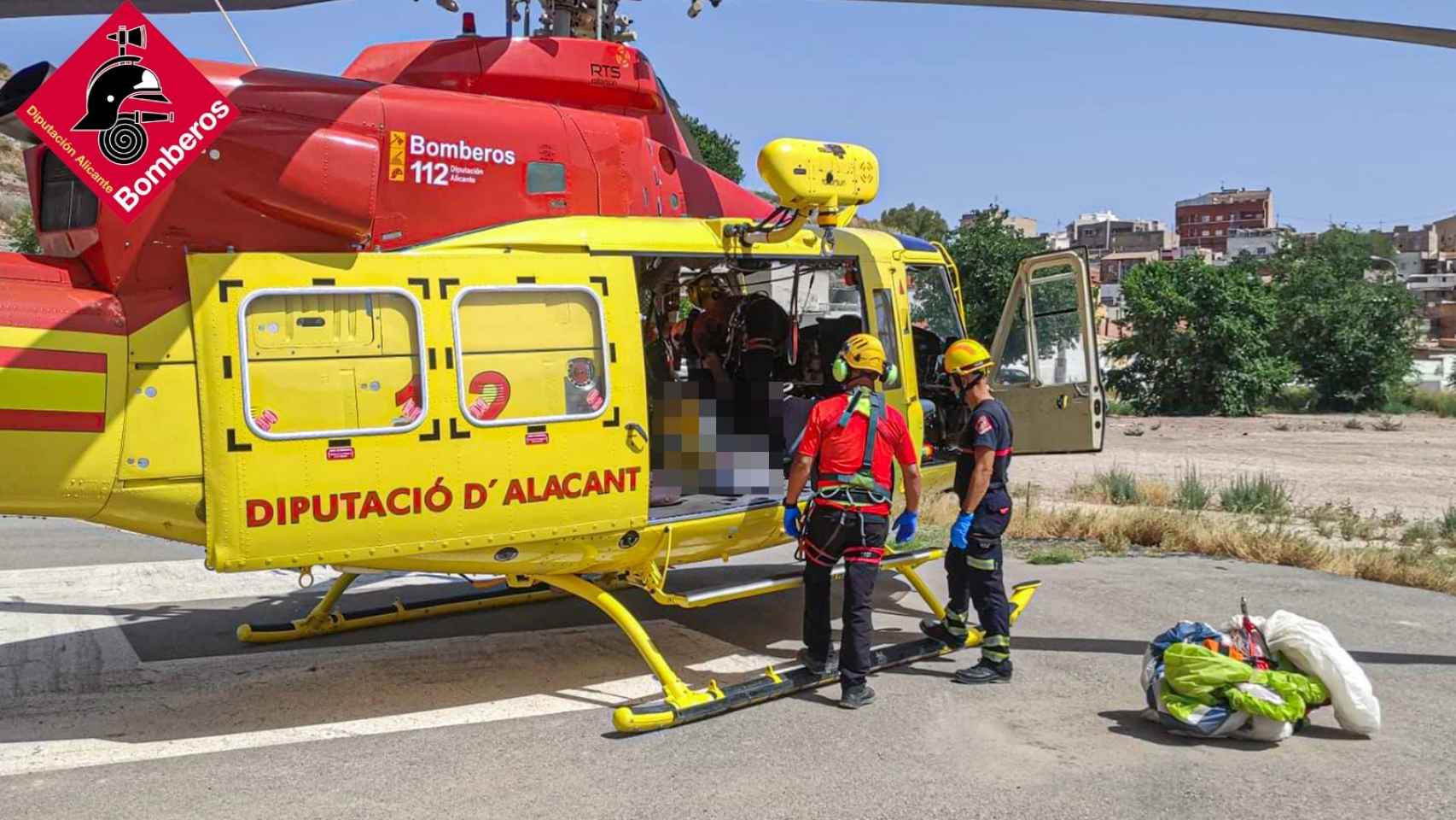 El helicóptero usado para las labores de rescate del cuerpo, un hombre de 45 años.