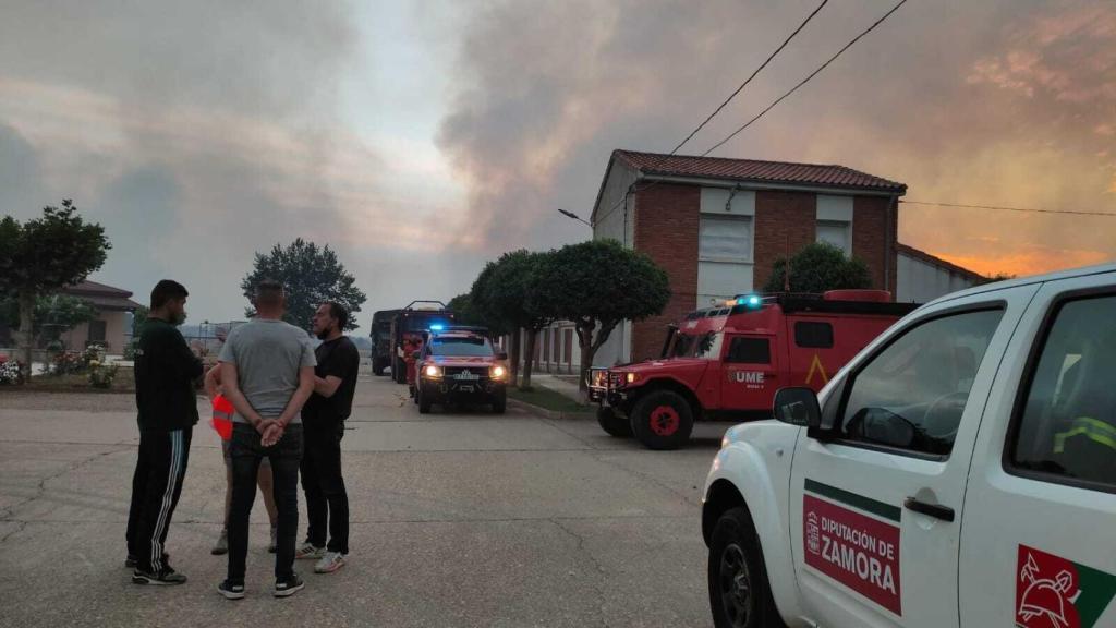 Imagen de Calzadilla de Tera en el incendio forestal de la Sierra de la Culebra