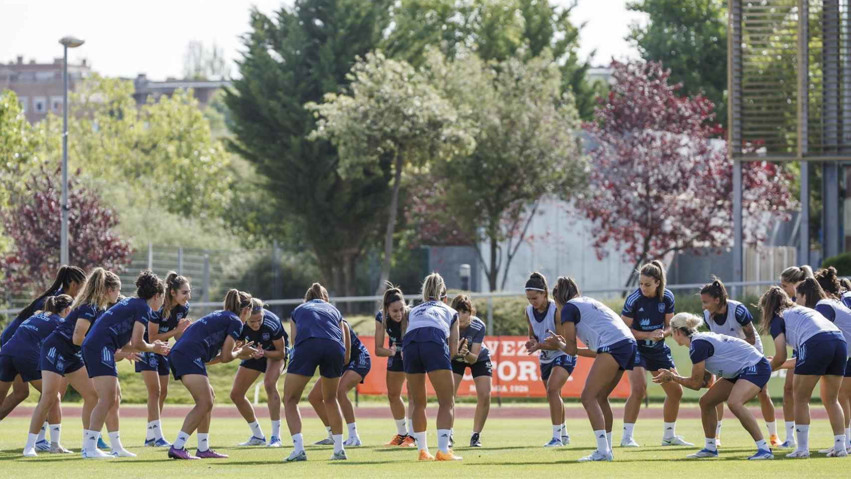 Entrenamiento de la selección española de fútbol femenino en Las Rozas