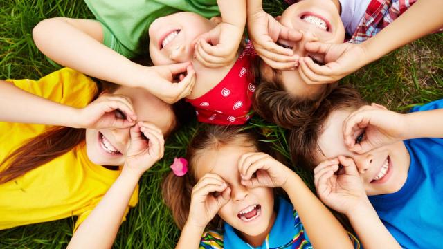 Niños en un campamento de verano. FOTO: Freepik / pressfoto