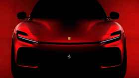 El primer SUV de Ferrari, el Purosangre, llegará este septiembre y con un motor  V12.