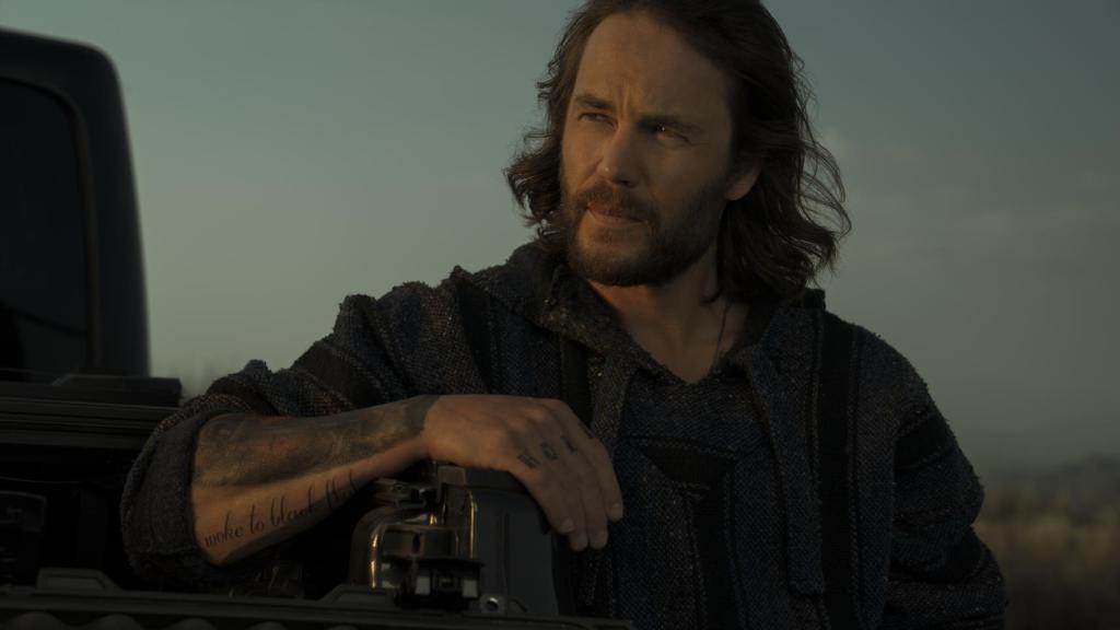 Taylor Kitsch es el mejor amigo de James Reece en 'La lista final'.