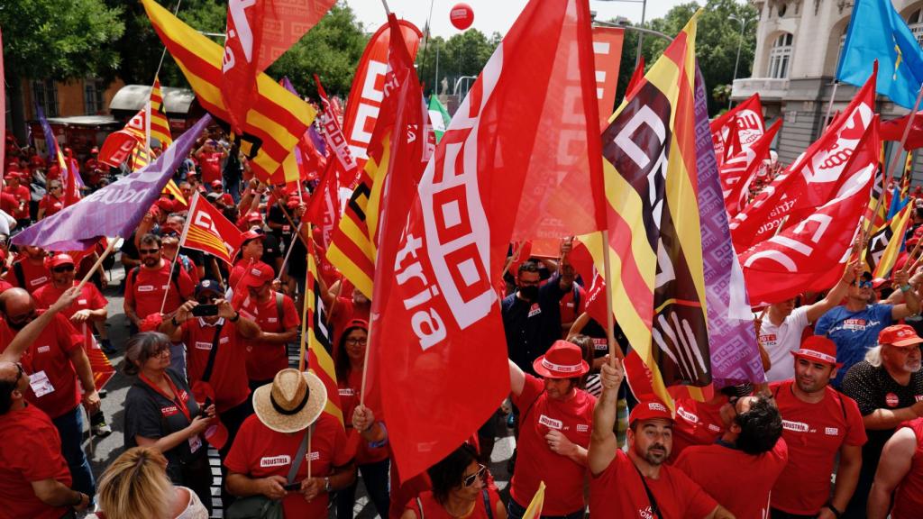 Manifestación organizada por CCOO y UGT, celebrada este martes en Madrid.