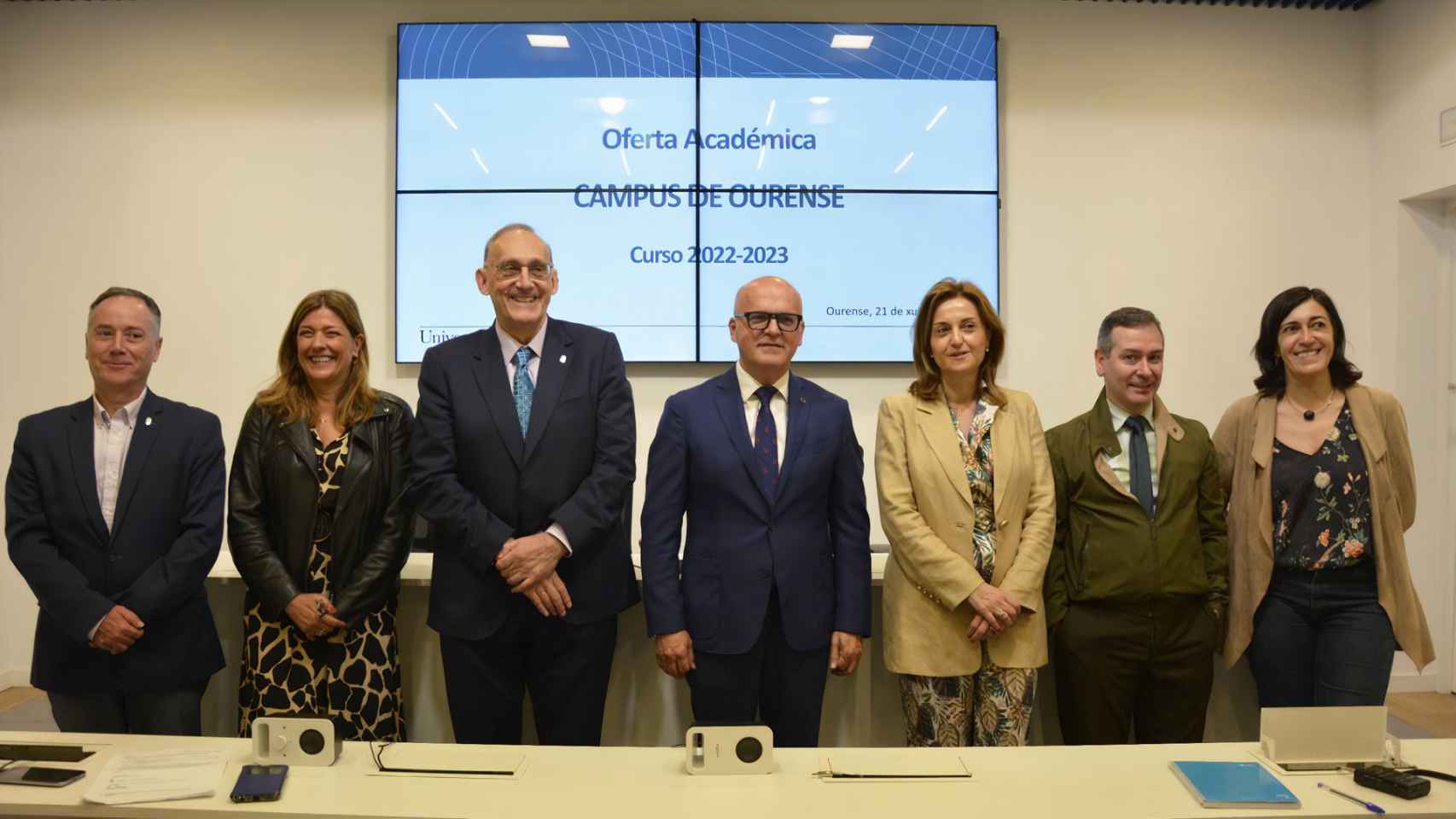 José Luis Míguez, Natalia Caparrini, Manuel Reigosa, Manuel Baltar, Elena Rivo, Miguel Ángel Michinel y Laura Carballo.