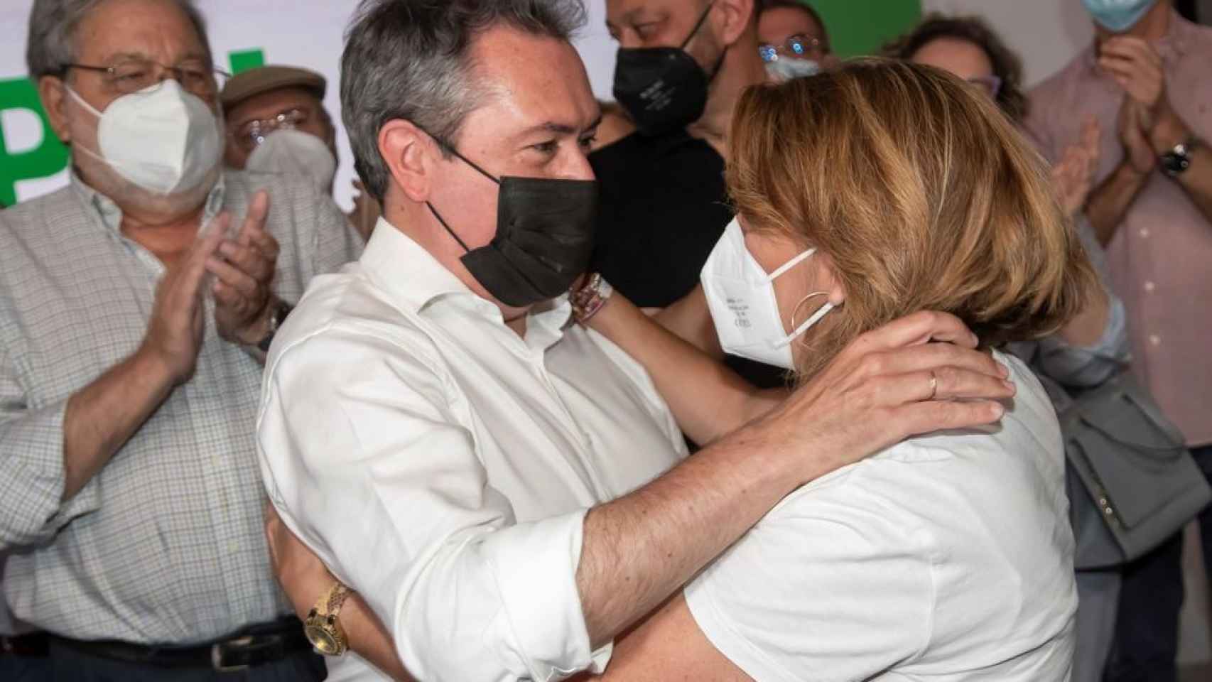 El candidato del PSOE andaluz, Juan Espadas, y la expresidenta de la Junta Susana Díaz el día que se celebraron las primarias.