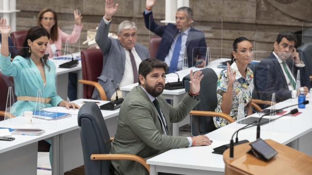 Uno de los momentos del debate de la sesión plenaria, celebrada este miércoles, en la Asamblea Regional.