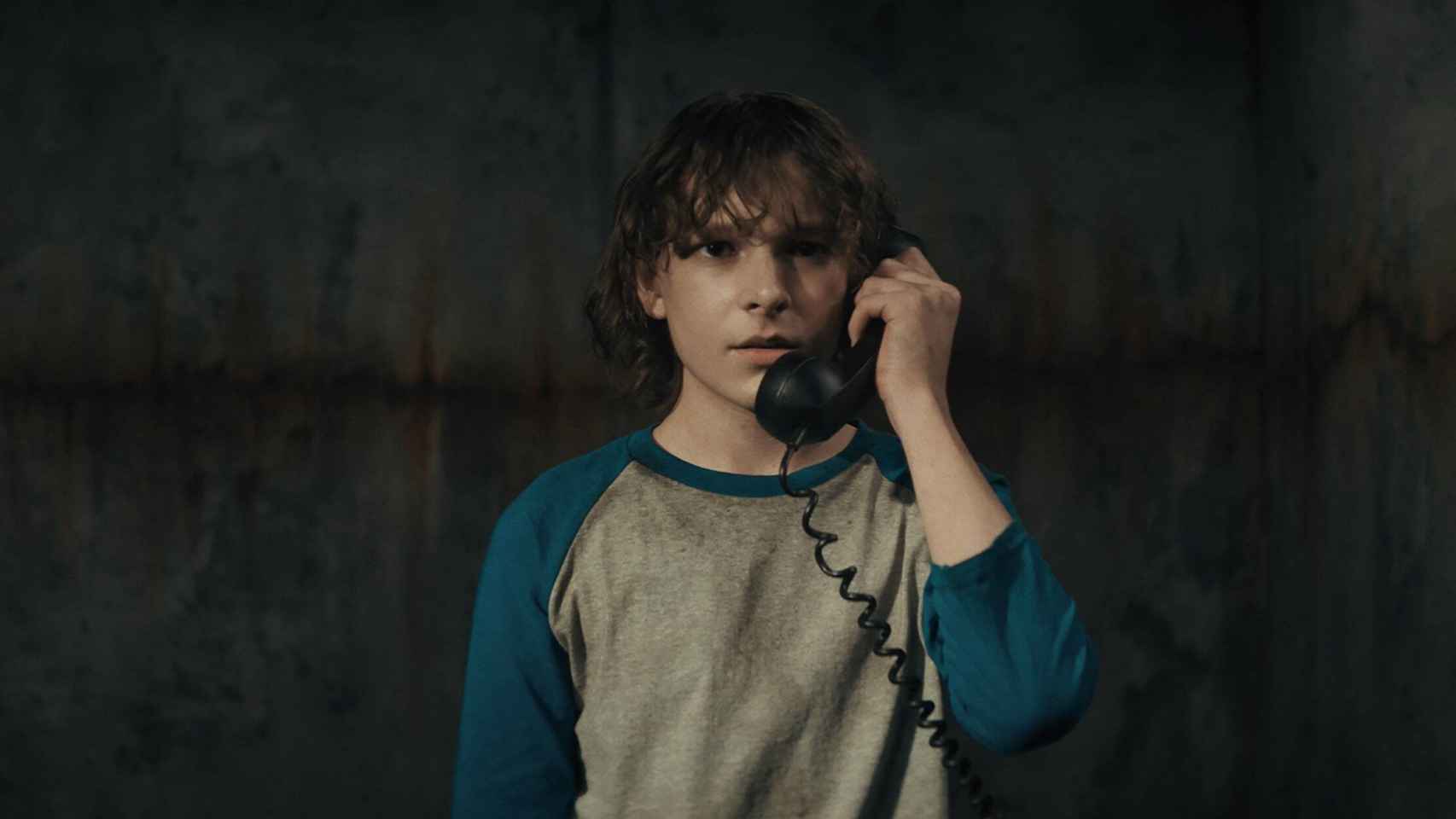 Scott Derrickson vuelve al cine de terror con 'Black phone', una película inspirada por sus miedos de infancia.
