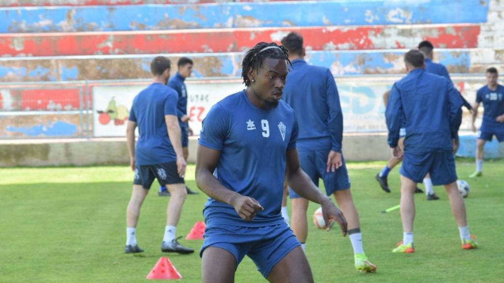 Jacques Bayo, nuevo jugador del Socuéllamos. Foto: CP Villarrobledo