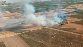Una imagen aérea del incendio publicada por el Infocam.
