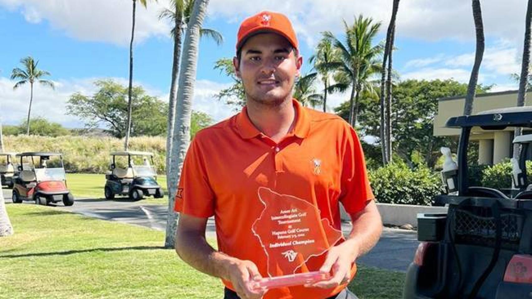Eugenio López-Chacarra ganando un torneo en Hawaii