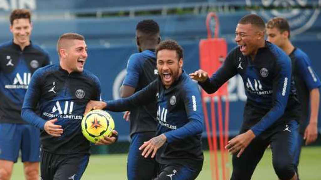 Neymar y Mbappé, durante un entrenamiento del PSG