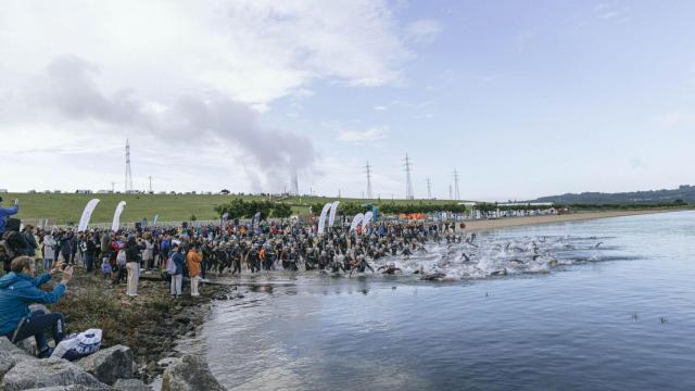 Unos 550 deportistas en la Northwest Triman, el único triatlón de distancia Ironman en Galicia