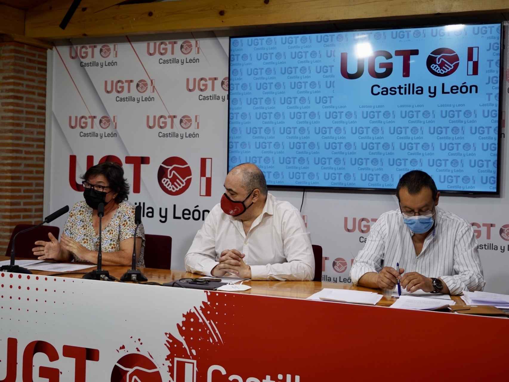 Imagen de archivo de una rueda de prensa de UGT Castilla y León.