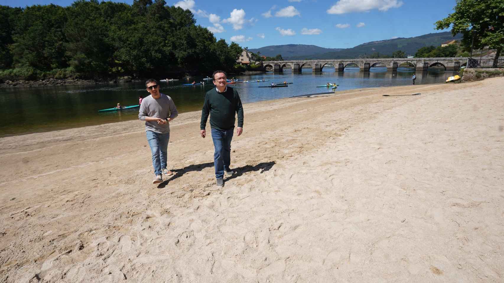 Pontevedra pone a punto las playas fluviales de Ponte Sampaio y Lourizán para el verano